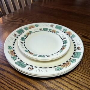 Vintage Corelle Sunblossoms Dinner Plates & Bread/Butter Plates Set of 7